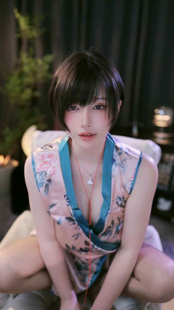 一色雨ASMR视频：领导的女仆（蓝凑云）