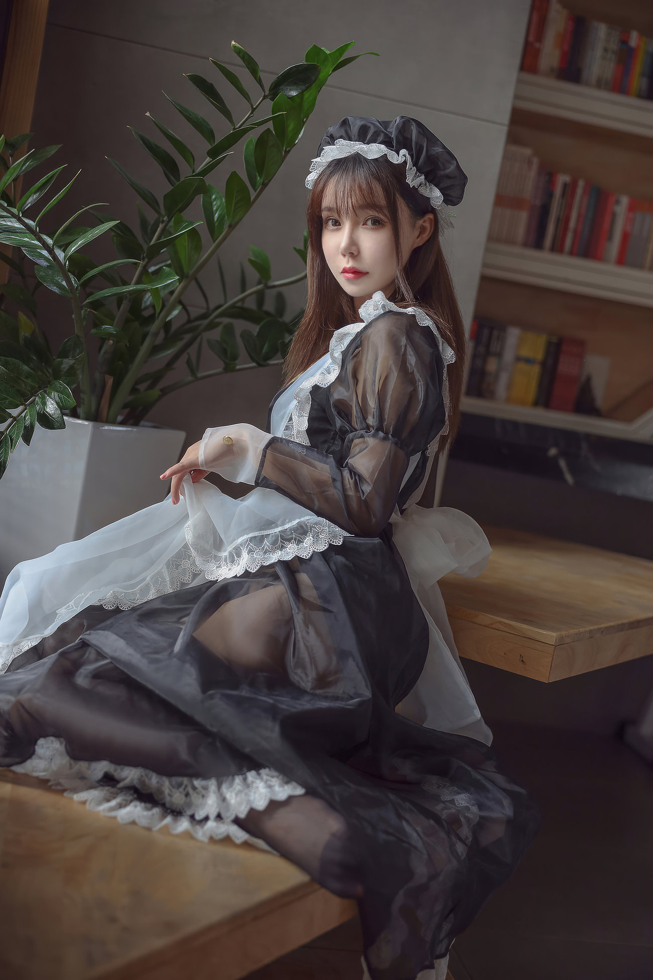 【单套】亚马逊鱼鱼：黑色透明的女仆【33页】